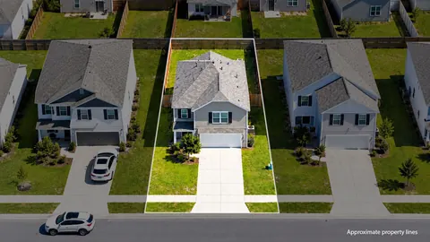 Aerial photo with approximate lot lines, front view